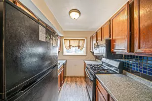 42 Monet Ct, Middle Island, NY 11953 - Photo 13