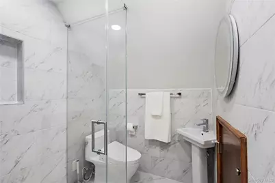 1 Strawberry Lane, Roslyn Heights, NY 11577 - Photo 35