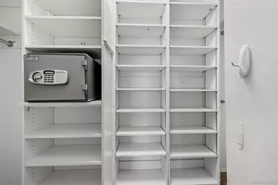 269-10 Grand Central Parkway #19K, Floral Park, NY 11005 - Photo 29