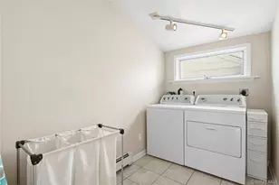 64 Stuart Ave, Amityville, NY 11701 - Photo 23