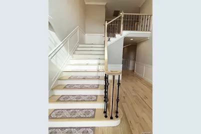 255 Maple Ave Maple Ave, East Meadow, NY 11554 - Photo 3