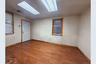 116-14 Myrtle Avenue, Richmond Hill, NY 11418 - Photo 25