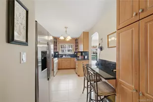 2429 Young Ave, Bronx, NY 10461 - Photo 7