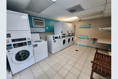 525 Riverleigh Ave #C7, Riverhead, NY 11901 - Photo 19