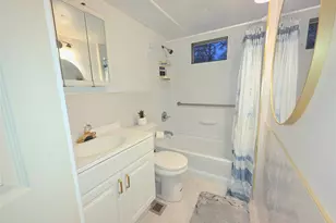 525 Riverleigh Ave, Riverhead, NY 11901 - Photo 5