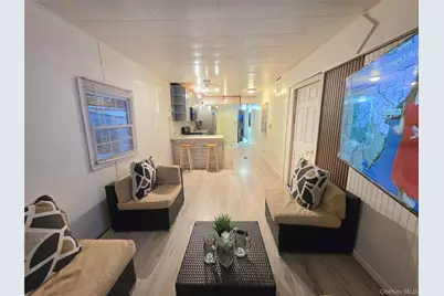 525 Riverleigh Ave #C7, Riverhead, NY 11901 - Photo 9