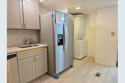 525 Riverleigh Ave #C7, Riverhead, NY 11901 - Photo 7