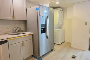 525 Riverleigh Ave, Riverhead, NY 11901 - Photo 7