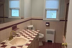 3134 Ward Ln, Wantagh, NY 11793 - Photo 9