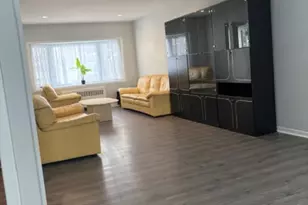 3134 Ward Ln, Wantagh, NY 11793 - Photo 5