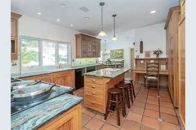 18 Harriman Drive, Port Washington, NY 11050 - Photo 13