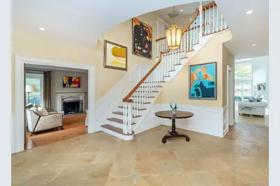 18 Harriman Drive, Port Washington, NY 11050 - Photo 5