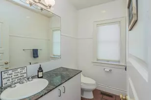 18 Harriman Dr, Port Washington, NY 11050 - Photo 17