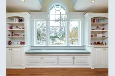 18 Harriman Drive, Port Washington, NY 11050 - Photo 21