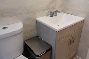 49 Spindle Rd, Hicksville, NY 11801 - Photo 5