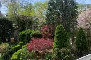 50 Atlantic Ave, East Islip, NY 11730 - Photo 23