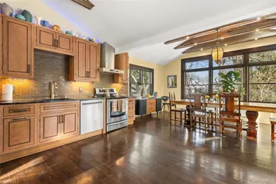 50 Atlantic Avenue, East Islip, NY 11730 - Photo 5