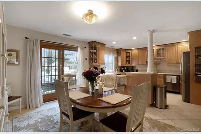 36 Blue Point Road E, Holtsville, NY 11742 - Photo 9