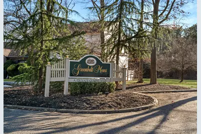 36 Blue Point Road E, Holtsville, NY 11742 - Photo 13