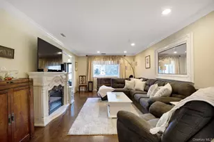 36 Blue Point Rd E, Holtsville, NY 11742 - Photo 7