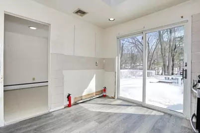 30 Bridle Road, Spring Valley, NY 10977 - Photo 5