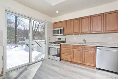 30 Bridle Road, Spring Valley, NY 10977 - Photo 3