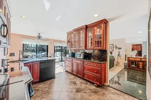 105 Northgate Cir, Melville, NY 11747 - Photo 15