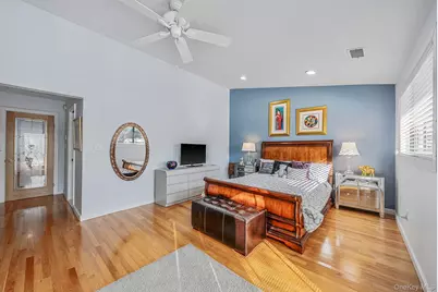 105 Northgate Circle, Melville, NY 11747 - Photo 27