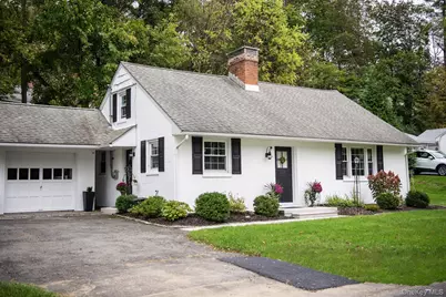 323 Hillside Avenue, Hurley, NY 12443 - Photo 9