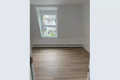 21 Continental Place #B, Glen Cove, NY 11542 - Photo 13