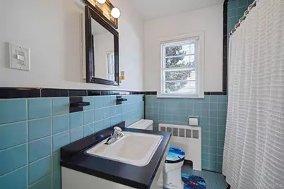 53 Canterbury Lane, North Babylon, NY 11703 - Photo 17