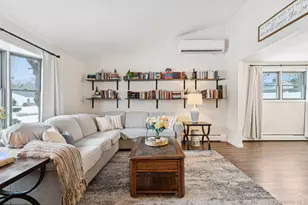 25 Wilson St, Centereach, NY 11720 - Photo 5