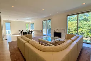 7 Cobblefield Ln, White Plains, NY 10605 - Photo 9