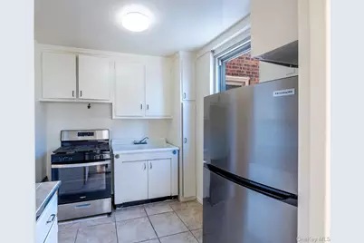 25 Knolls Crescent #3A, Bronx, NY 10463 - Photo 7