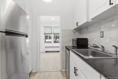 1015 Old Post Road #1G, Mamaroneck, NY 10543 - Photo 13