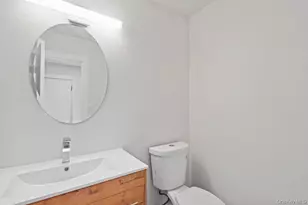 95 Windsor Gate Dr, New Hyde Park, NY 11040 - Photo 13