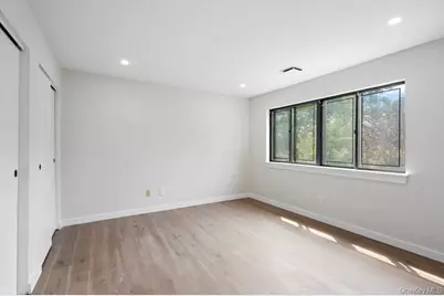 95 Windsor Gate Drive, New Hyde Park, NY 11040 - Photo 15