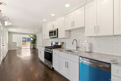 25 Whitetail Lane, Commack, NY 11725 - Photo 11