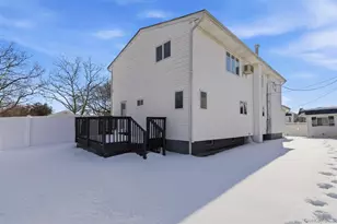 25 Whitetail Ln, Commack, NY 11725 - Photo 31