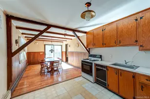 18 Annetta Ave, Smithtown, NY 11787 - Photo 7