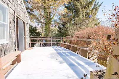 18 Annetta Avenue, Smithtown, NY 11787 - Photo 13