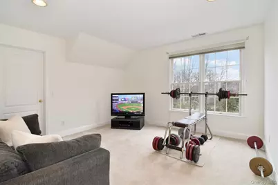 77 Dimond Avenue, Cortlandt Manor, NY 10567 - Photo 21