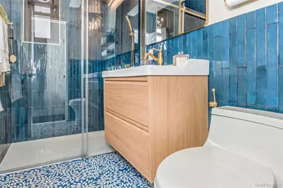 15 Hill Park Avenue #2L, Great Neck, NY 11021 - Photo 5