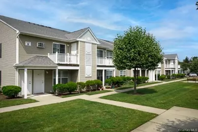 465 New Highway #C14, Copiague, NY 11726 - Photo 1