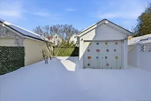 69-27 Manse St, Forest Hills, NY 11375 - Photo 41