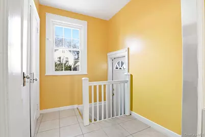 69-27 Manse Street, Forest Hills, NY 11375 - Photo 17