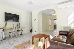 69-27 Manse St, Forest Hills, NY 11375 - Photo 7