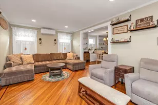 17 Everett St, Lynbrook, NY 11563 - Photo 3