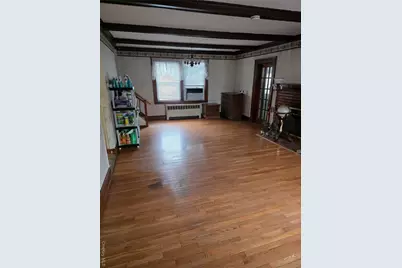 339 Tulip Avenue, Floral Park, NY 11001 - Photo 17