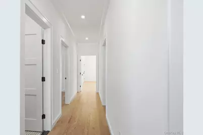 31 Gedney Way, White Plains, NY 10605 - Photo 39